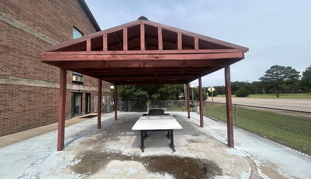 2 Queen Beds|Non-Smoking in Kennett MO
