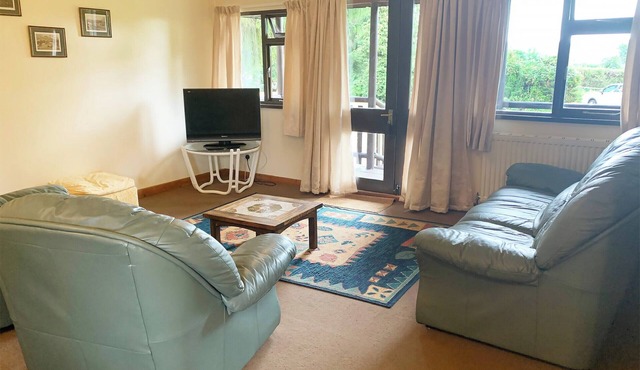 3 bedroom accommodation in Bromham in Bromham
