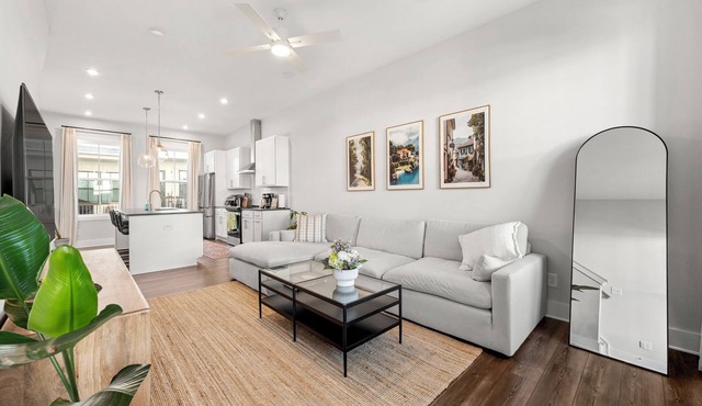 3-Bedroom Townhouse in Atlanta Near Airport, Downtown, Beltline, and More