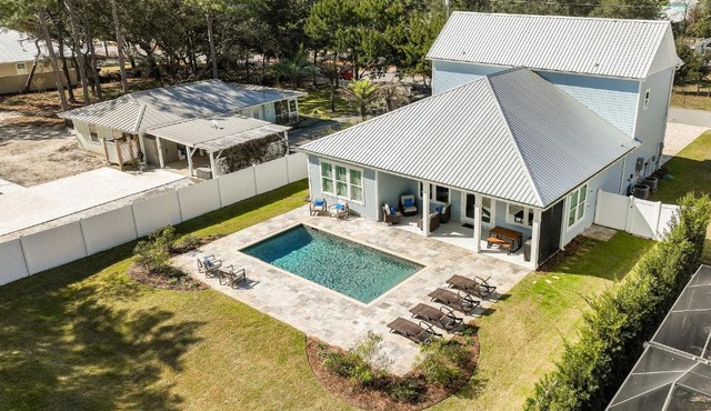 30A Pet Friendly Beach House - Seacrest Serenity by Panhandle Getaways