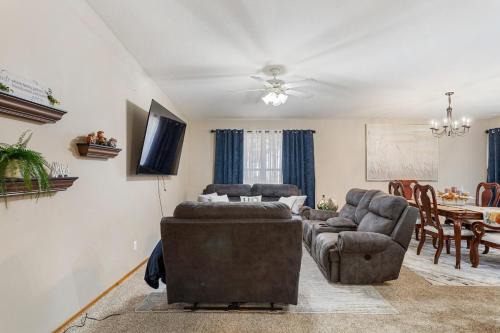 320 Royal Ct in Champaign