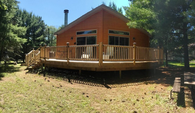 3BD vacation paradise on serene 55 acre lake