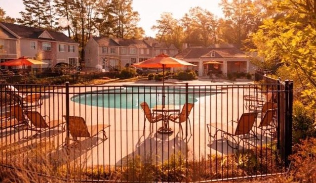 3BR Home 15 Min from Downtown Atlanta Driveway & street parking free