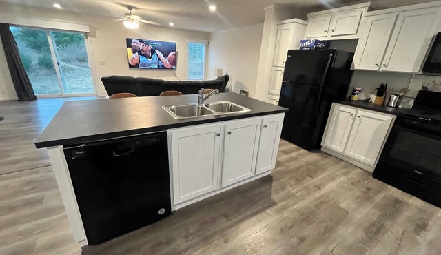 4/2 Home with Hot Tub near Crystal Mountain, Interlochen Arts Academy, and TC