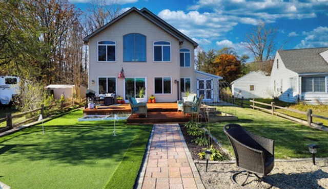 4-bedroom house on Ore Lake in Brighton, MI.