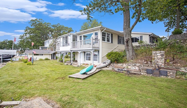4 bedroom lakefront house on Pine Lake! Sunrise and Sunset views!