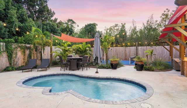 6 BR Main House @SaltySusans | Pool & Pickle in Panama City Beach