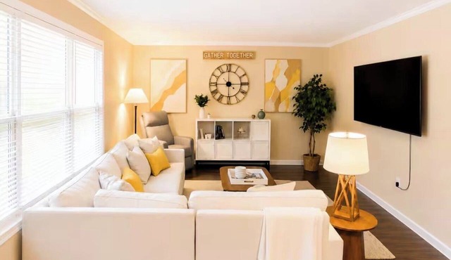 8 Mins to Atlanta Airport Sleeps 8 15 Mins to Downtown