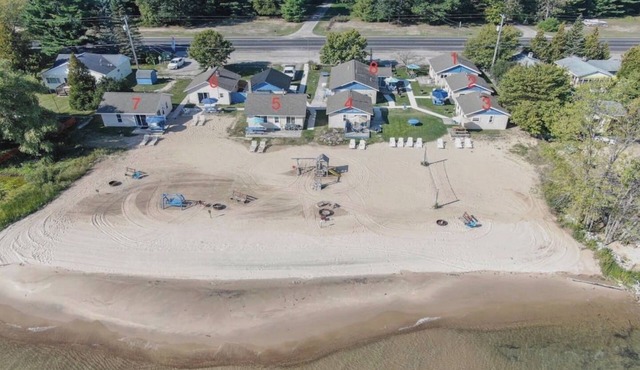 9 cottages on the beach of Lake Huron!