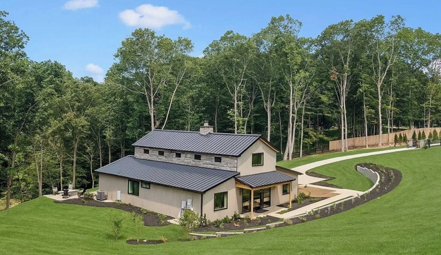 Above Nashville Bison Ranch | Private | Wildlife Preserve |