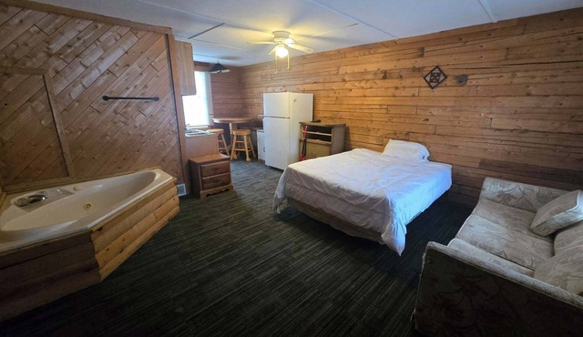 AC4 Northwoods Getaway perfect for relaxing getaway