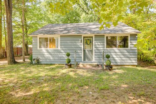 Accessible Home w/Yard: 1 MI to Pere Marquette