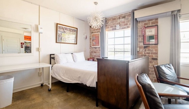 Alabama Boutique Hotel: #8 Pinball, kitch, sleep 4