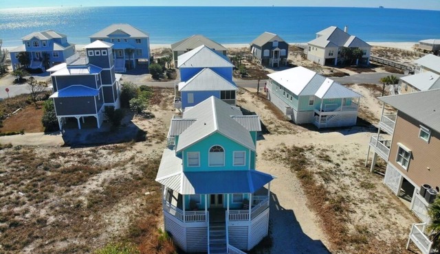 August On Sale! Morgantown, Pools, Pickleball, Easy Beach Access