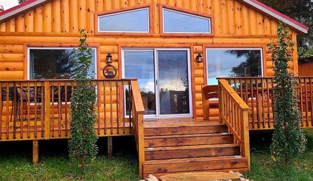 Bayview Cabin on Picturesque Northwoods 7 mile chain of lakes (All seasons)