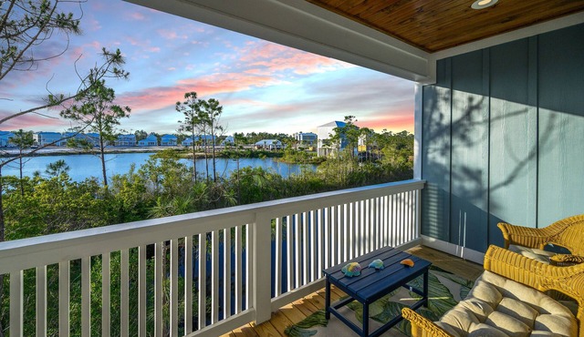Beach Cottage in Orange Beach! Beautiful views and great location