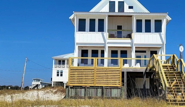 Beachfront at The Salty Pelican, Sleeps 16, Plunge Pool, Fort Morgan Beach