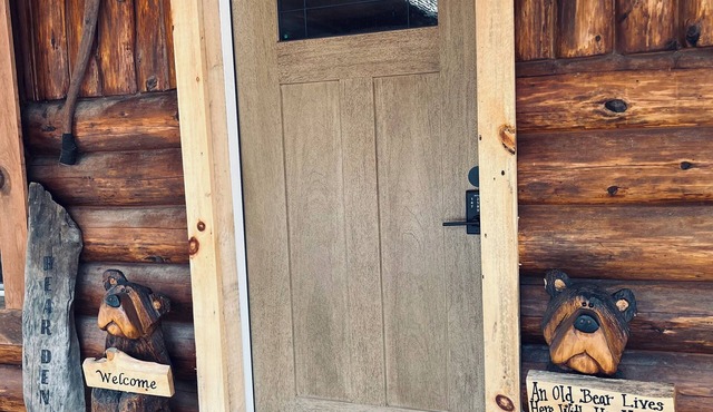 Bear Den Log Cabin