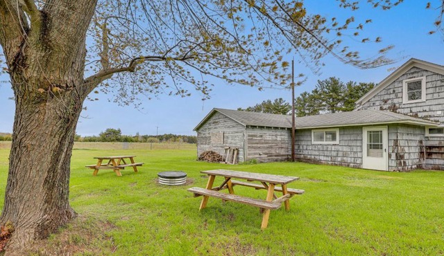 Bear Lake Home: 6 Miles to Arcadia Beach!