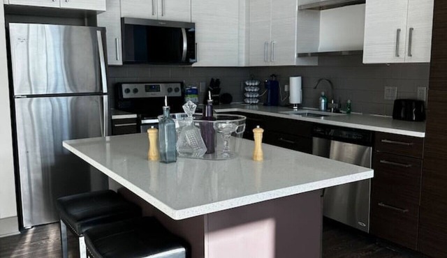 Beautiful Cozy High Rise DwnTwn ATL