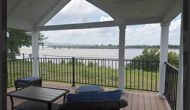 Belle Point - Home on the MS River