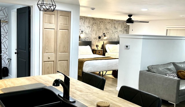 Brand new guest house urban oasis