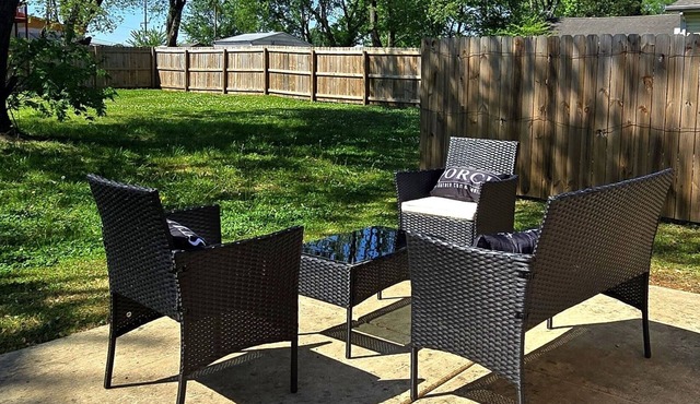 Bright 2BR/2BA Home. Backyard, Patio, 500 Mbps. Near VBC, Arsenal & Space Center