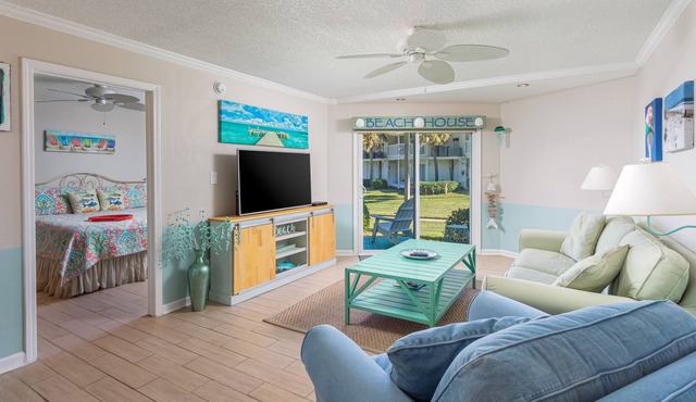 Bright and Fun Beach Themed Condo - On Little Sabine Bay