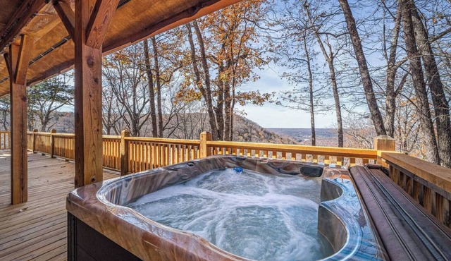 Brow Bella | Mt Views, Hot Tub & Porch