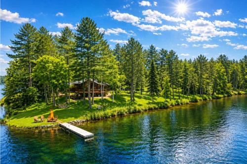 Bua Northwoods Chalet on the Peninsula