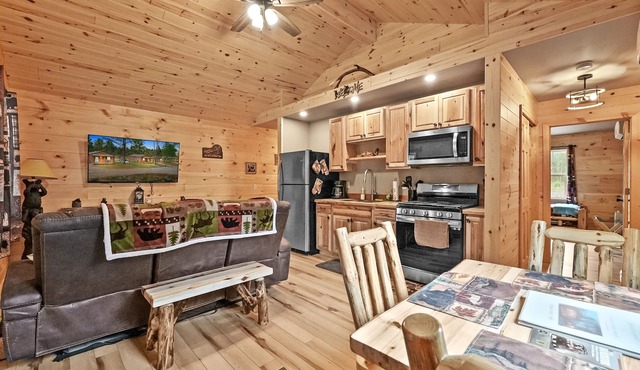 Cabin#2 at Northern Comfort wopt side by side rentals