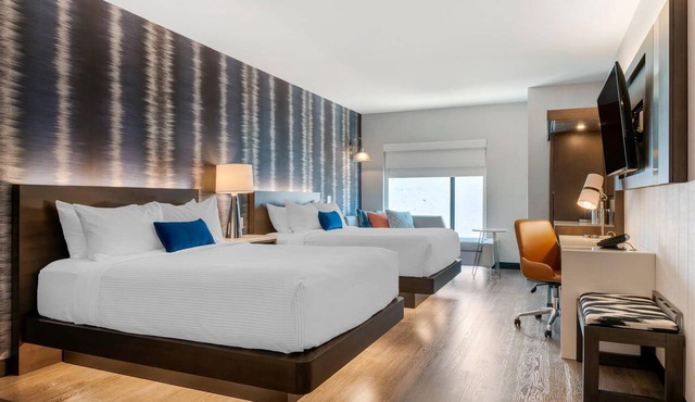 Cambria Hotel Detroit Downtown