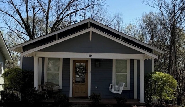 Charming 2-bedroom Bungalow in Florence