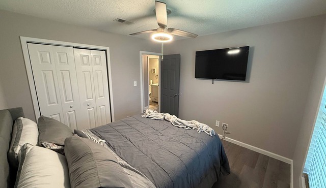 Charming 3-bedroom house on the Gulf coast