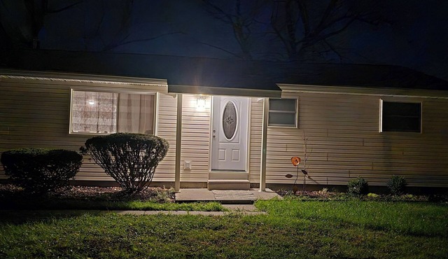 Charming 3-bedroom house in Defiance with WiFi access
