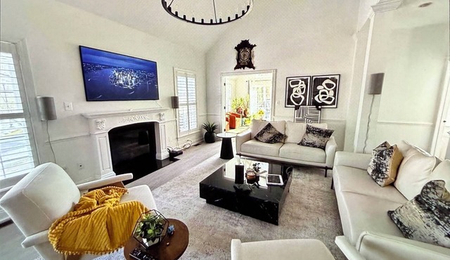 Charming 3-bedroom house in soothing Fairfield with AC