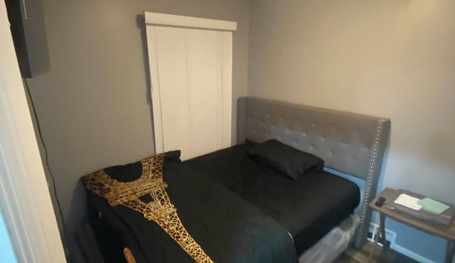 Charming 3-bedroom house in welcoming Detroit with WiFi, AC