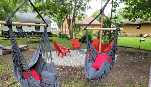 Charming Vacation Home | Paw Paw Lake