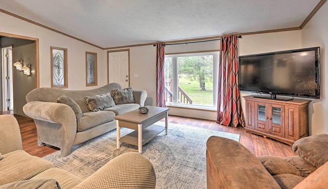 Charming White Lake Homestead w/Fire Pit!