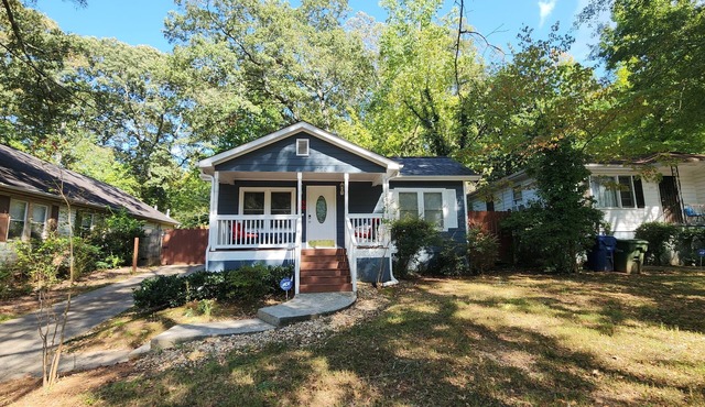 Chic Bungalow in East Atlanta