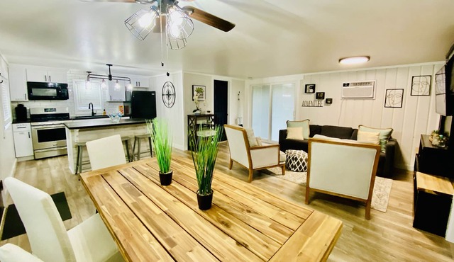 Clean, Comfortable & Convenient Cabin, Close to ORV Trails, Beach & Restaurants