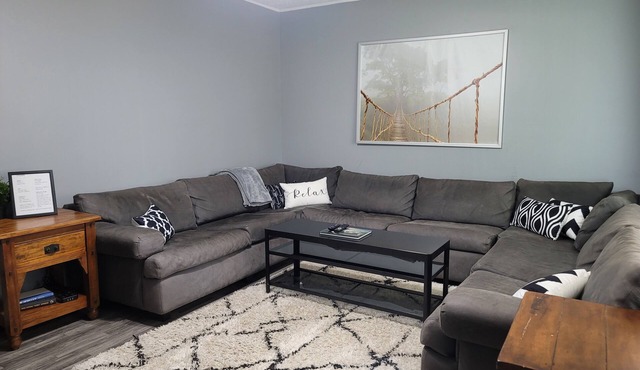Comfortable 4 Bedroom/1.5 Bathroom Home