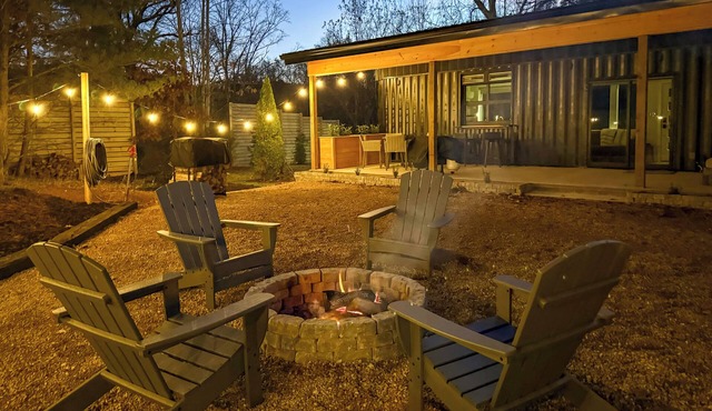 Container Cottage Between Knoxville & Sevierville!
