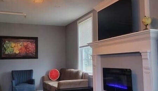 *Cook!* Entire 2 King BR suite at MicroLux