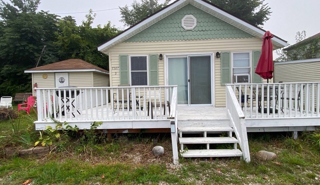 Cottages available on Beautiful Upper Crooked Lake.