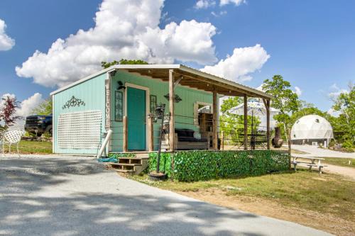 Couple's Retreat w/Creek Access in Rogersville
