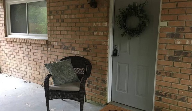 Cozy 1-bedroom Studio in enchanting Peachtree City with AC
