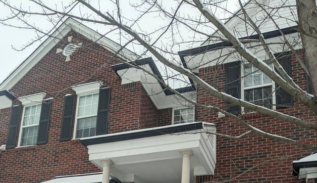 Cozy 2 Bedrm Condo in Shelby Township, Mi