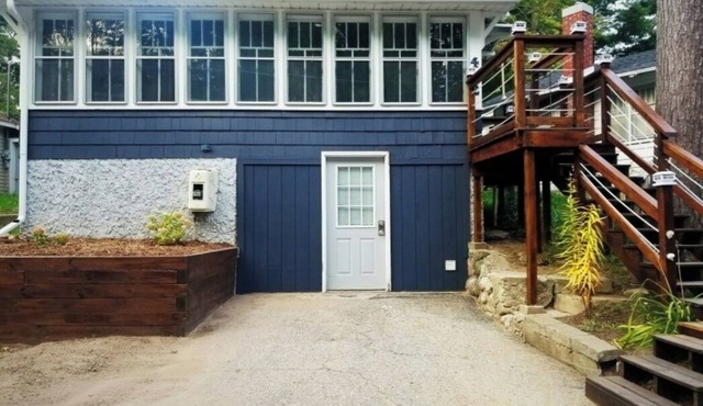 Cozy Blue Cottage With Access To All Sports Lake.