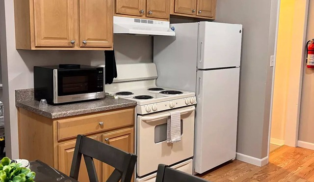 Cozy Bungalow in Madison Heights